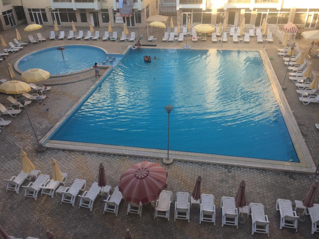 Arbi'S Pool View Apartment Golem  Εξωτερικό φωτογραφία