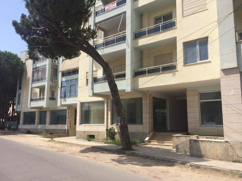Arbi'S Pool View Apartment Golem  Εξωτερικό φωτογραφία