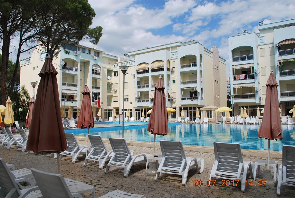 Arbi'S Pool View Apartment Golem  Εξωτερικό φωτογραφία