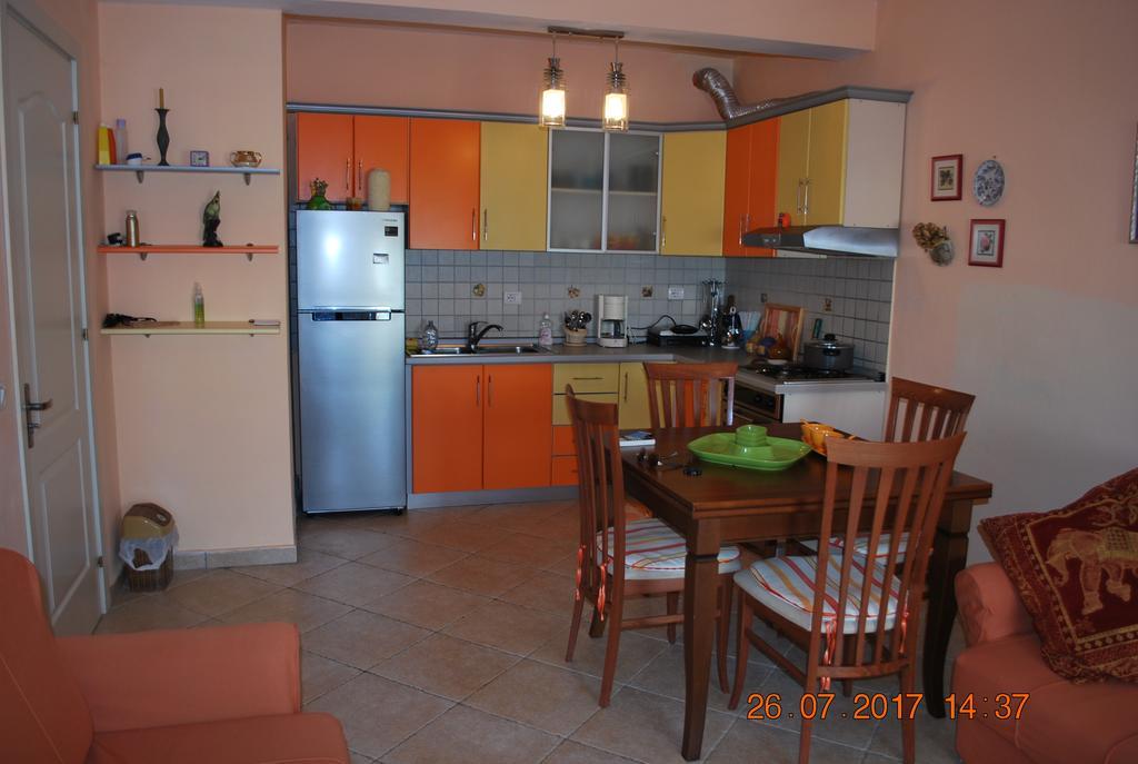 Arbi'S Pool View Apartment Golem  Εξωτερικό φωτογραφία