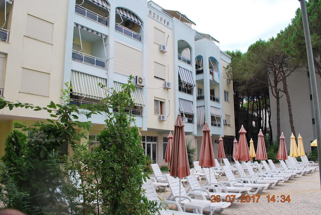 Arbi'S Pool View Apartment Golem  Εξωτερικό φωτογραφία