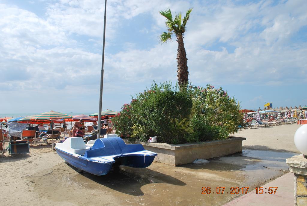 Arbi'S Pool View Apartment Golem  Εξωτερικό φωτογραφία