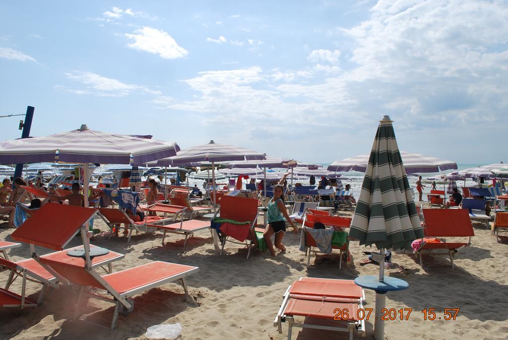 Arbi'S Pool View Apartment Golem  Εξωτερικό φωτογραφία