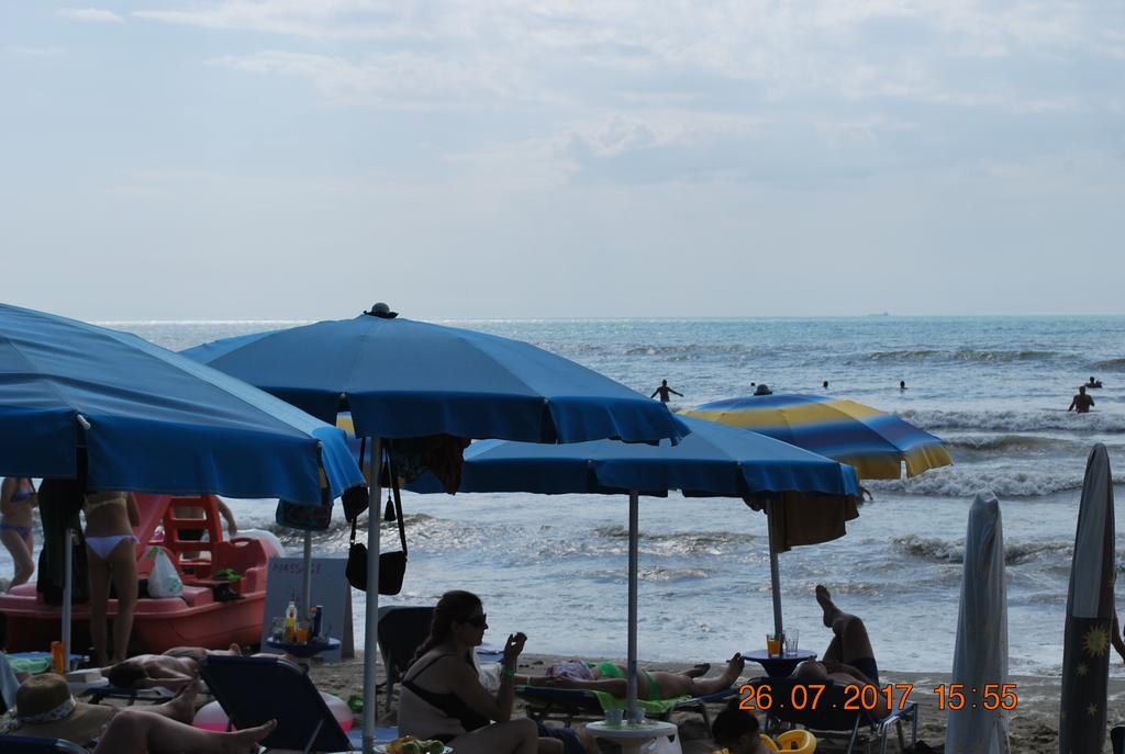 Arbi'S Pool View Apartment Golem  Εξωτερικό φωτογραφία